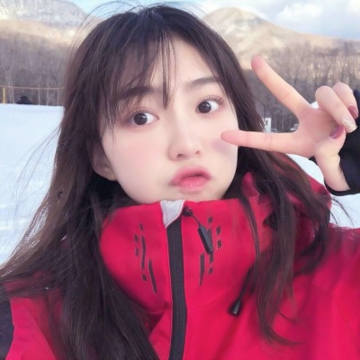 冬天唯美阳光女生头像图片