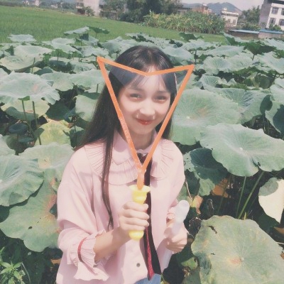 清新可爱的闺蜜头像三张一人一个高清图片