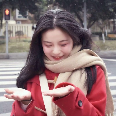 冬天唯美阳光女生头像图片