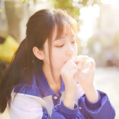 美女头像清新自然漂亮高清图片