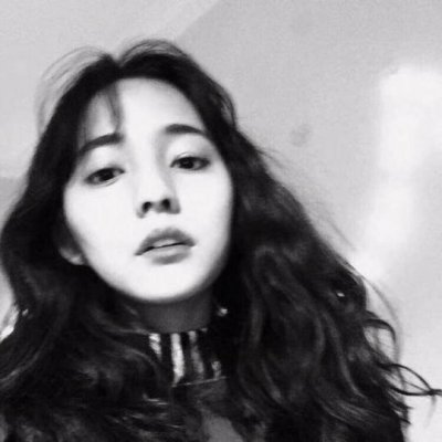 女生黑白头像伤感高冷高清图片