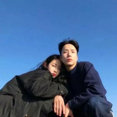 双人情侣头像两张一起真人图片