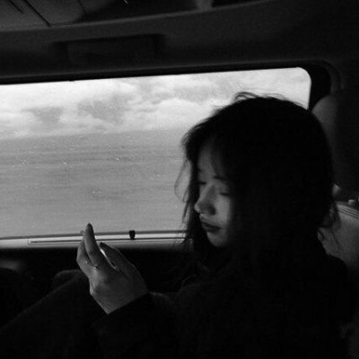 女生黑白头像伤感高冷高清图片