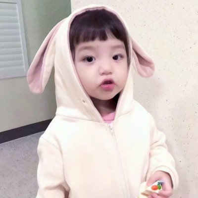 超可爱女宝宝头像嘟嘴图片