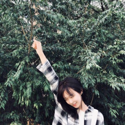 清新可爱的闺蜜头像三张一人一个高清图片