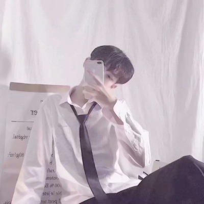部位男生头像高清白衬衫图片
