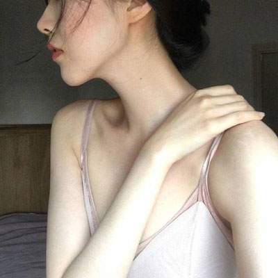 超露头像