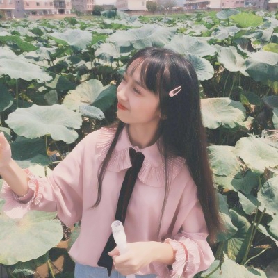 清新可爱的闺蜜头像三张一人一个高清图片