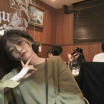 女头优质ins高清真人图片