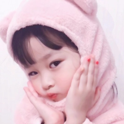 超可爱女宝宝头像嘟嘴图片