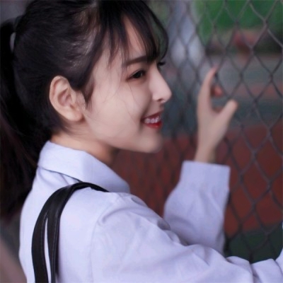 美女头像清新自然漂亮高清图片