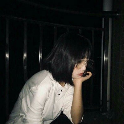 女生头像真人忧郁伤感