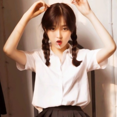 美女头像清新自然漂亮高清图片