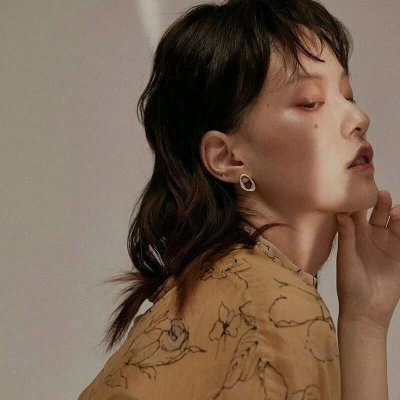伤感女头高冷ins高清图片