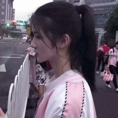 超好看分开的闺蜜头像真人一人一张图片