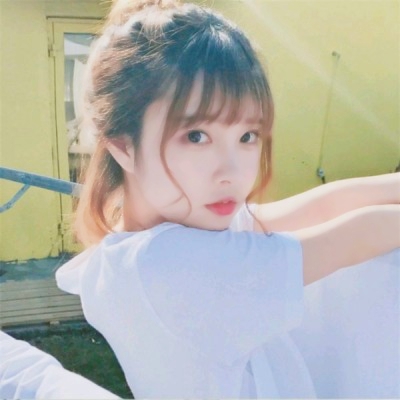 美女头像清新自然漂亮高清图片