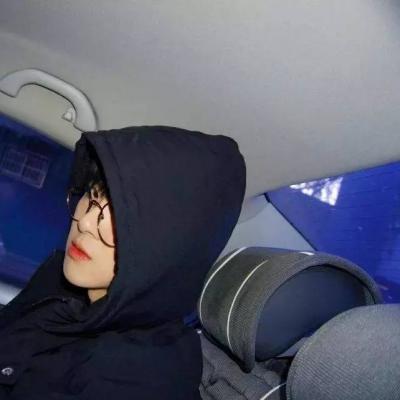 真实不像网图的男生头像
