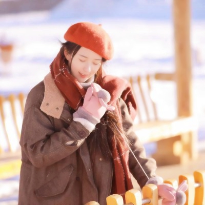 冬天唯美阳光女生头像图片