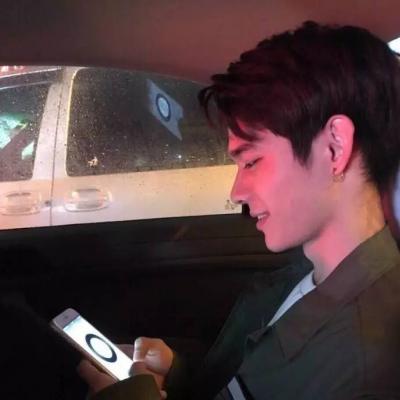 真实不像网图的男生头像