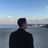 男的头像帅气的背影图片