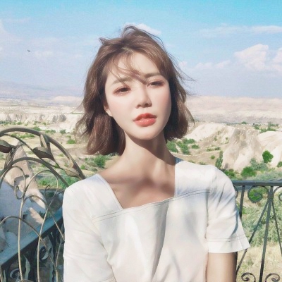 清新可爱的闺蜜头像三张一人一个高清图片