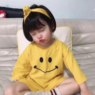 超可爱女宝宝头像嘟嘴图片
