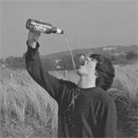 伤感颓废头像男生抽烟喝酒图片