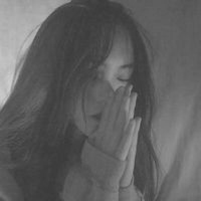 女生头像真人忧郁伤感
