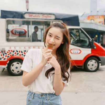 阳光微笑头像女生唯美小清新风景图片