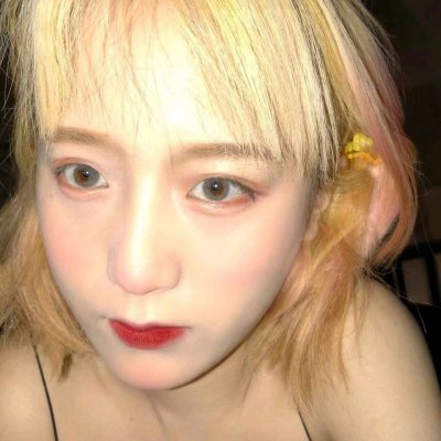 短发女孩微信头像图片