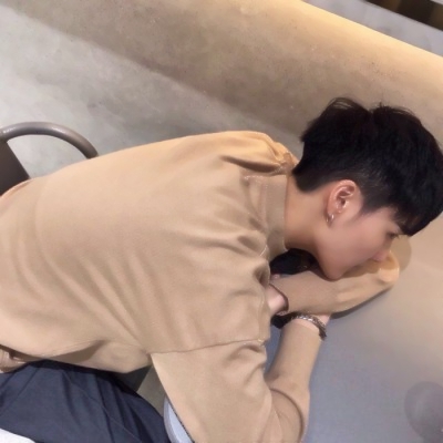 微信帅哥真人成熟稳重头像图片