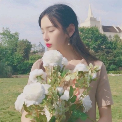 美女头像清新自然漂亮高清图片