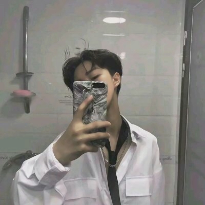 超好看图片头像帅气小哥哥