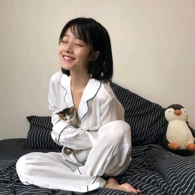 短发女孩微信头像图片