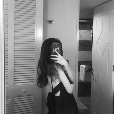 qq黑色头像图片女