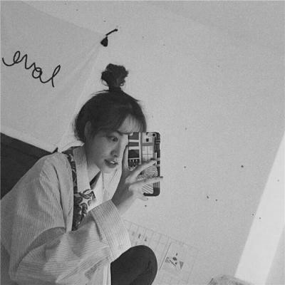 qq黑色头像图片女