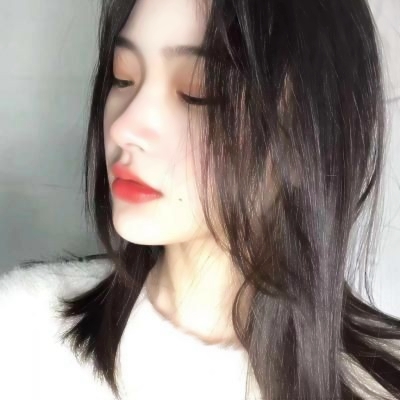 qq头像女生2025最潮流图片