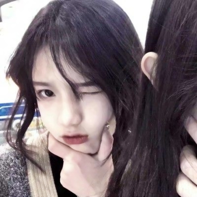 qq头像女生2025最潮流图片