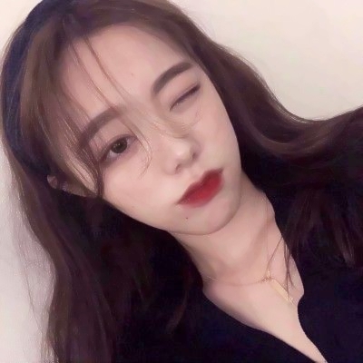 qq头像女生2025最潮流图片