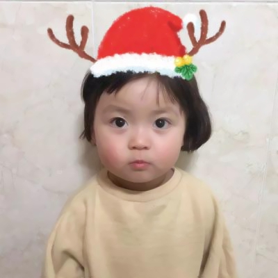 微信最近很火的圣诞帽头像