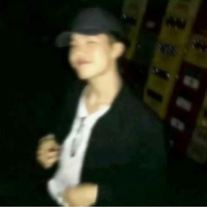 独一无二超甜的情侣头像一人一半