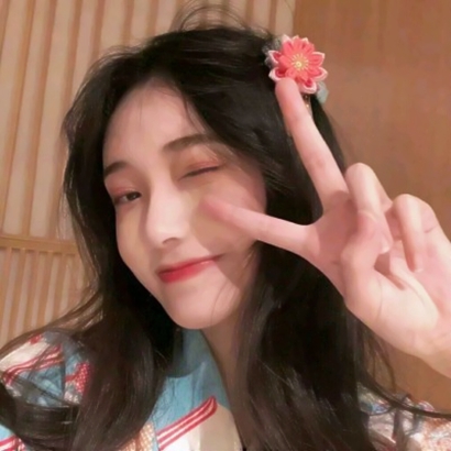 2025女生头像时尚潮流图片
