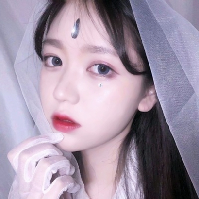 2025qq最新头像女生图片