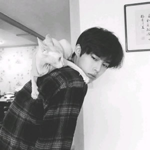 帅气男生黑色qq头像图片