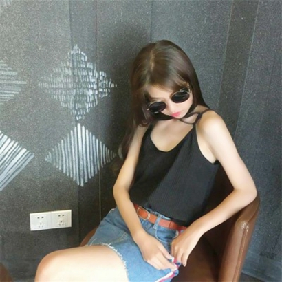 2025女生qq头像潮流版图片