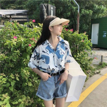 2025女生qq头像潮流版图片