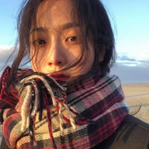 2025气质女头高清图片