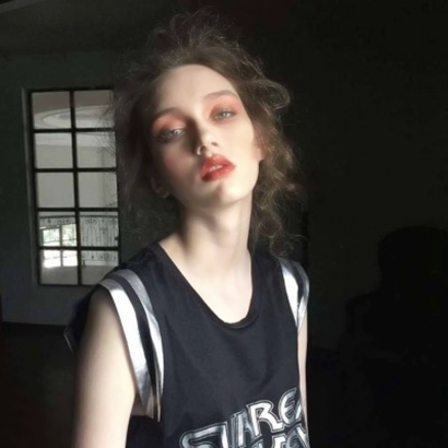 2025最火欧美头像女生图片