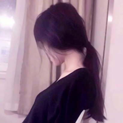 2025女生最流行的头像图片