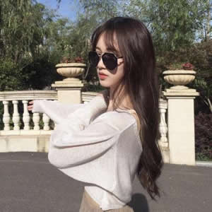 2025气质女头高清图片